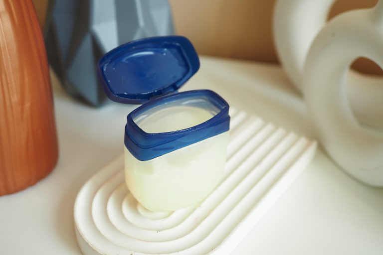 وازلین گرید صنعتی